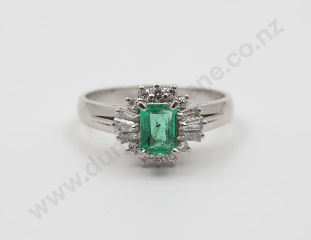 All Platinum 17stone Emerald and Diamond Cluster Ring Image 1++
