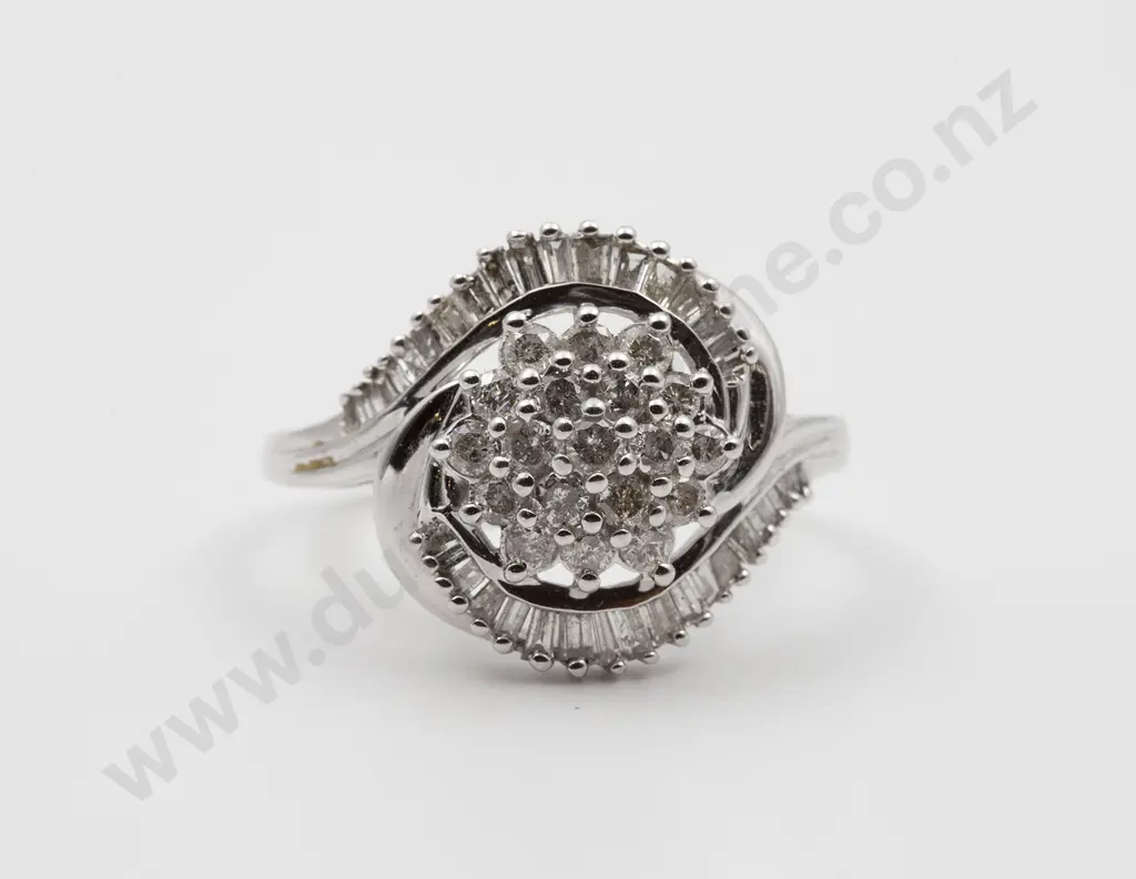 10ct White Gold 39stone Diamond Cluster Ring Image 1++