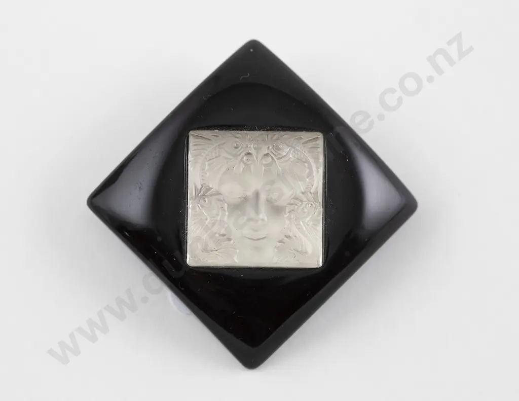 Original Boxed Lalique Masque de Femme brooch Image 1++