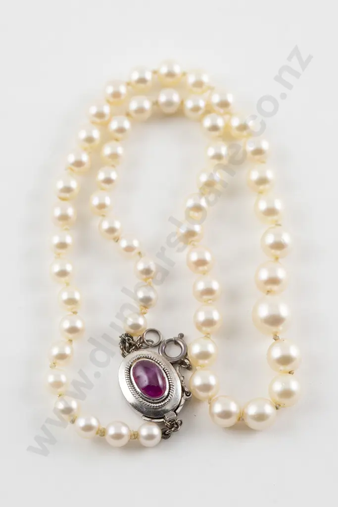 Single Strand Slightly Graduated Cultured Pearl Necklace Image 1++