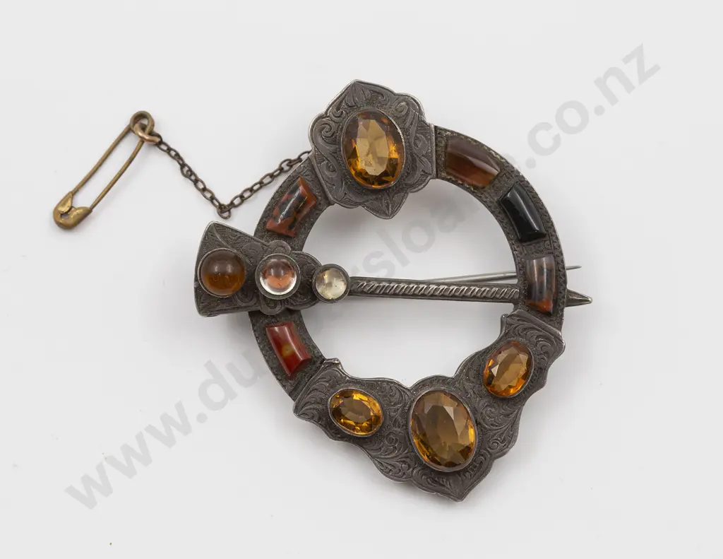 Victorian Silver Citrine and Agate Scottish Brooch Image 1++