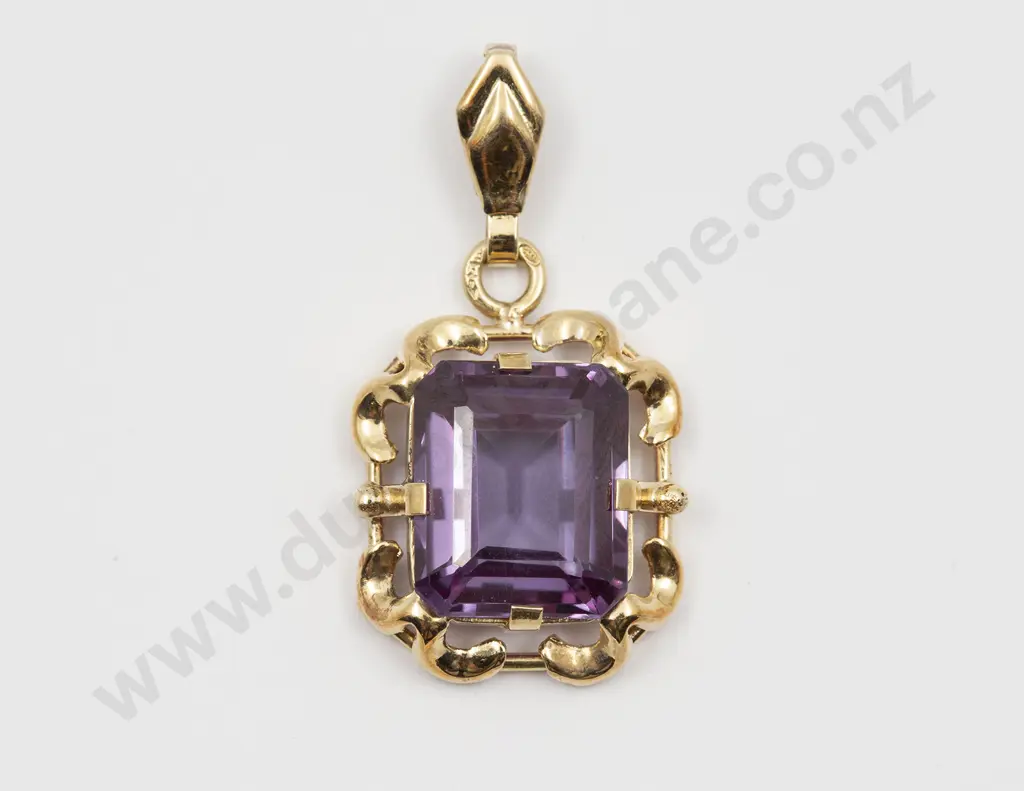 14ct Single Synthetic Alexandrite Pendant Image 1++