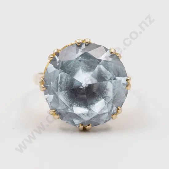 9ct Single Synthetic Blue Spinel Dress Ring