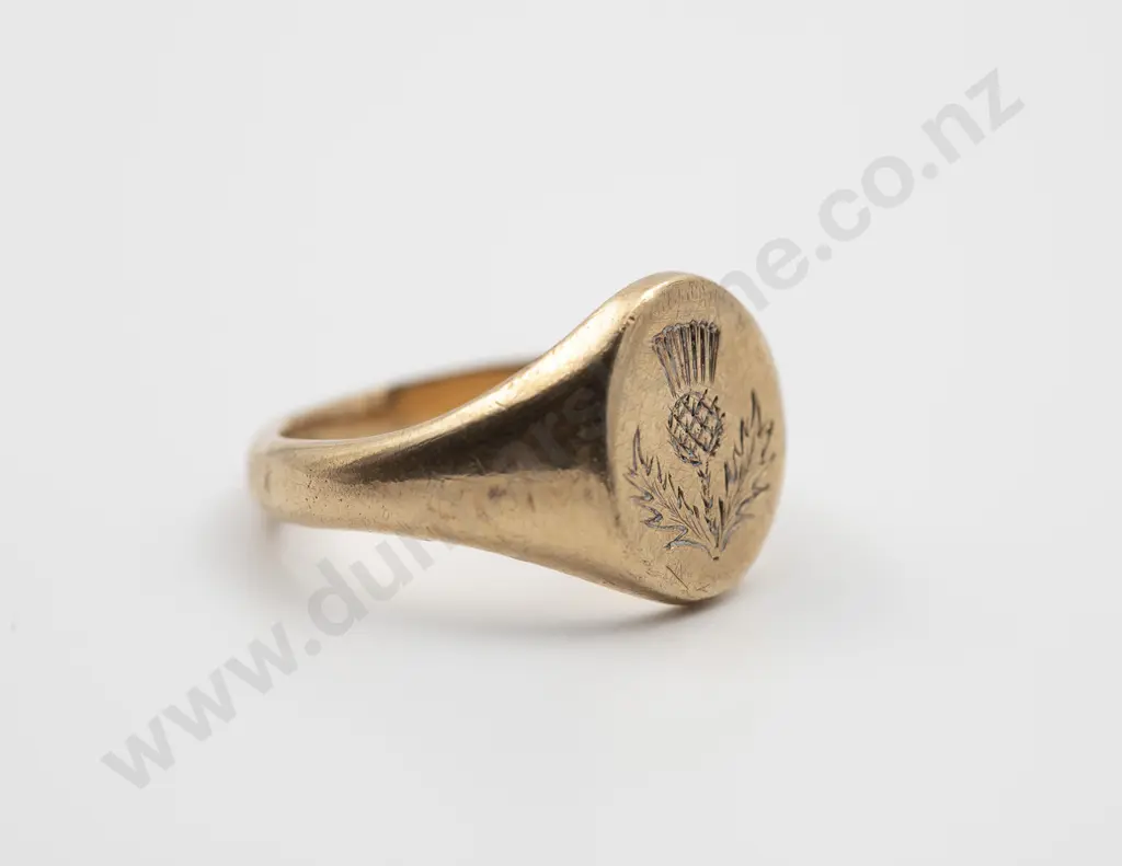 9ct Signet Ring Image 1++
