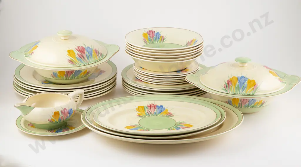 Clarice Cliff Crocus Pattern Dinner Ware Image 1++