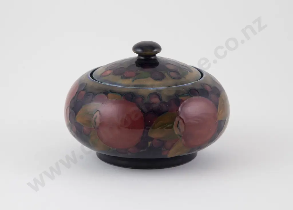 Walter Moorcroft Compressed Circular Bowl and Cover Image 1++
