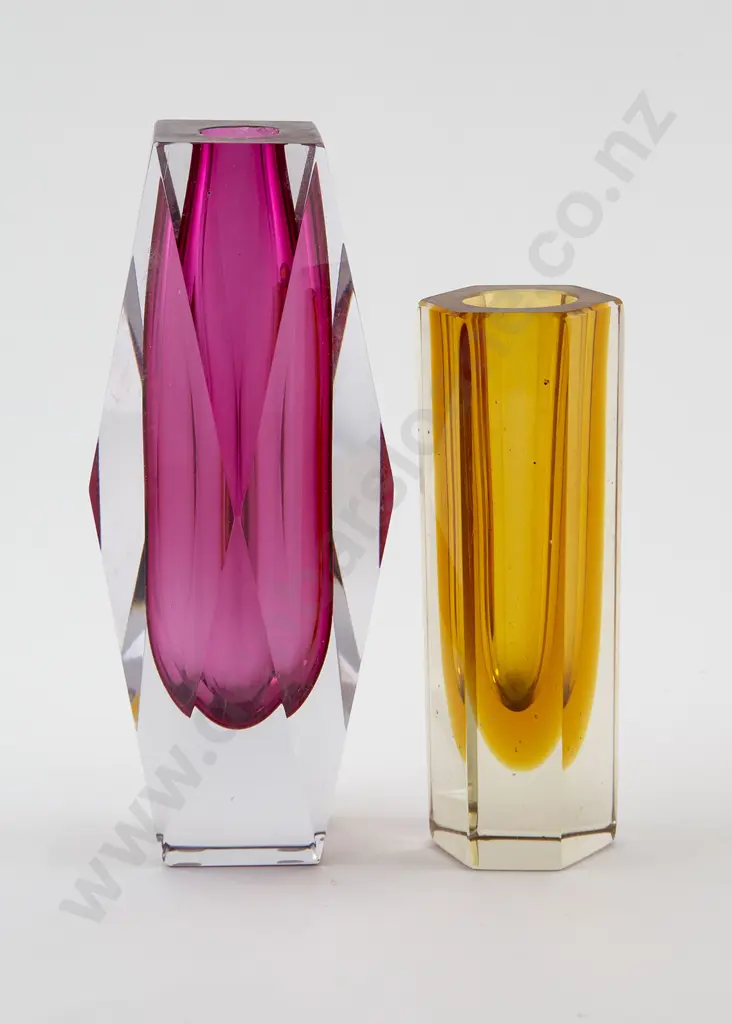 Mandruzzato Murano Cranberry Pink Encased Glass Vase Image 1++