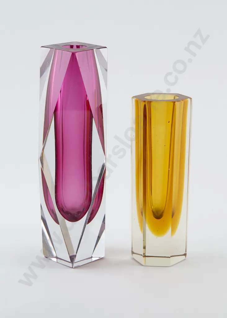 Mandruzzato Murano Cranberry Pink Encased Glass Vase Image 1++