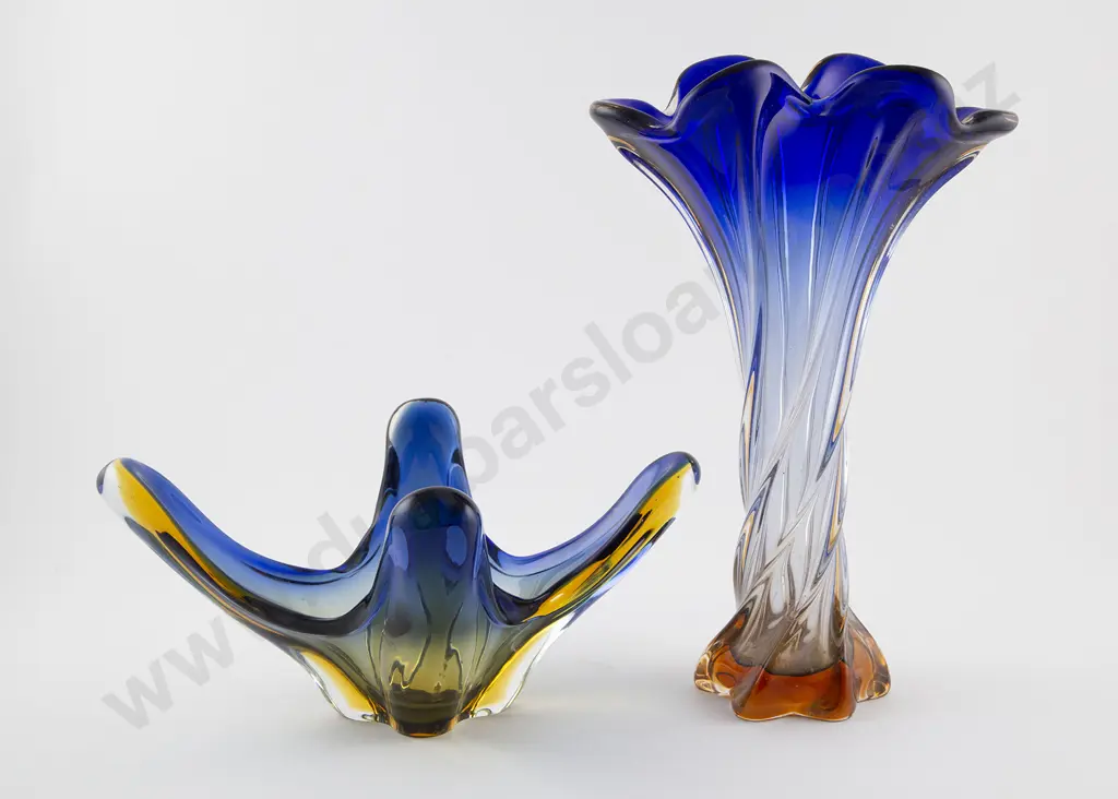 Murano Encased Glass Vase Image 1++