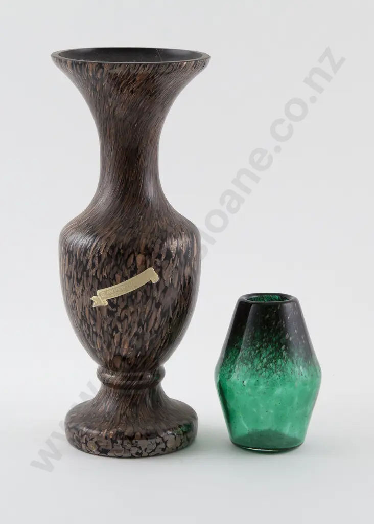Labelled Murano Italy Avventurina Glass Vase Image 1++