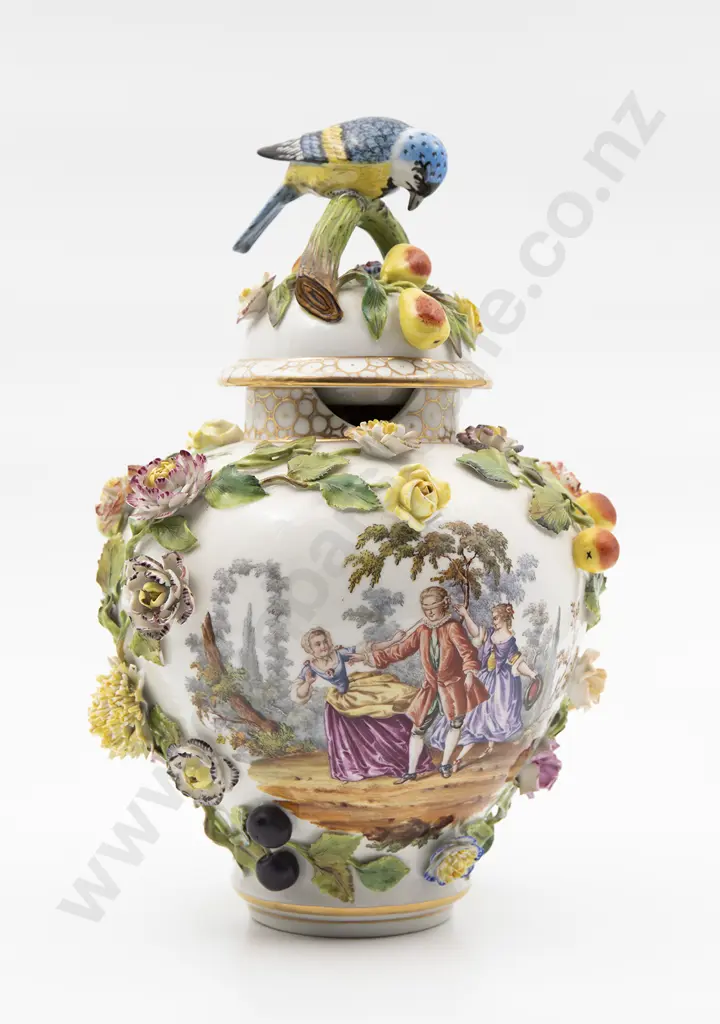 Mid C19th Dresden Carl Thieme Urn and Cover Image 1++