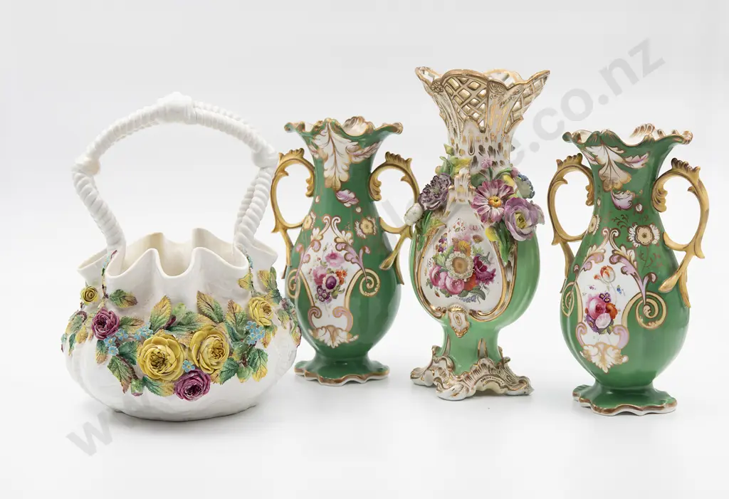 Coalport Coalbrookdale Style Table Posy Basket Image 1++