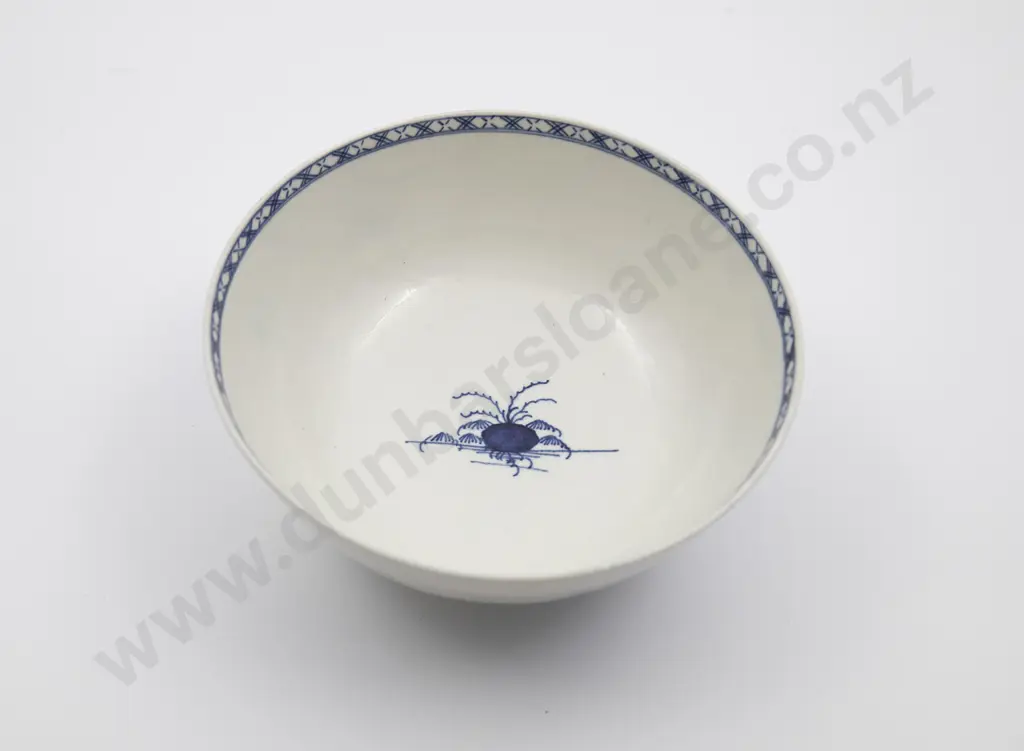 C1775 First Period Worcester Waste Bowl Image 1++