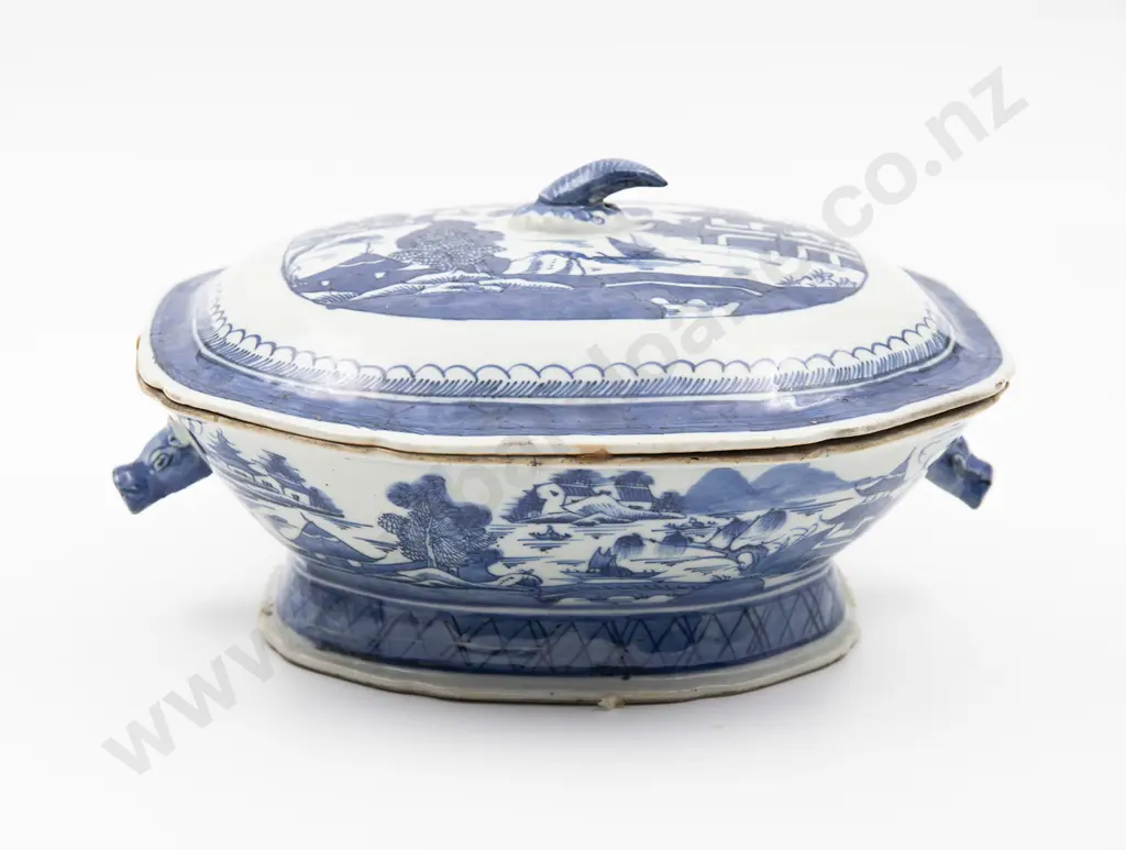 C19th Chinese Blue & White Export Ware Tureen Image 1++