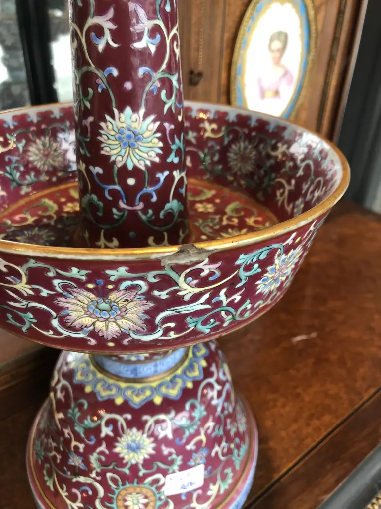 Chinese Famille Rose Temple Lamp Image 1++