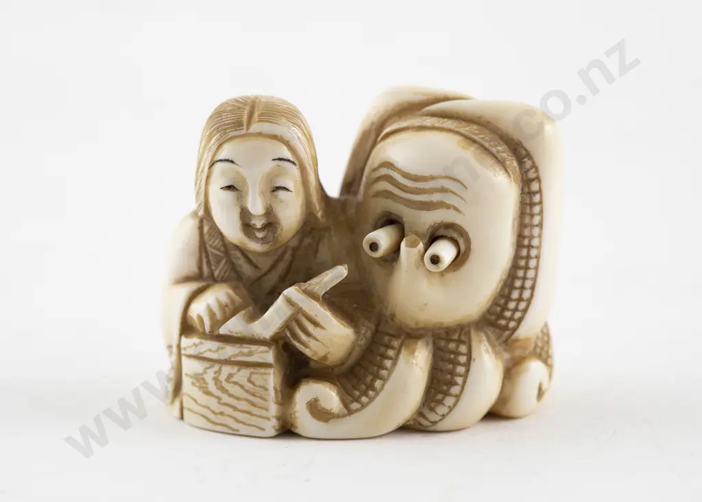 Carved Ivory Netsuke Image 1++