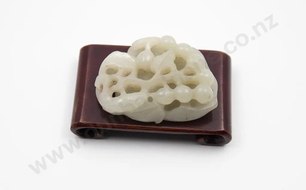 Chinese Jade Carved Handling Piece Of Berries Image 1++