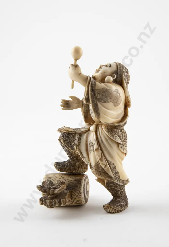 Finely Carved Meiji Period Japanese Ivory Figure of an Immortal Image 1++
