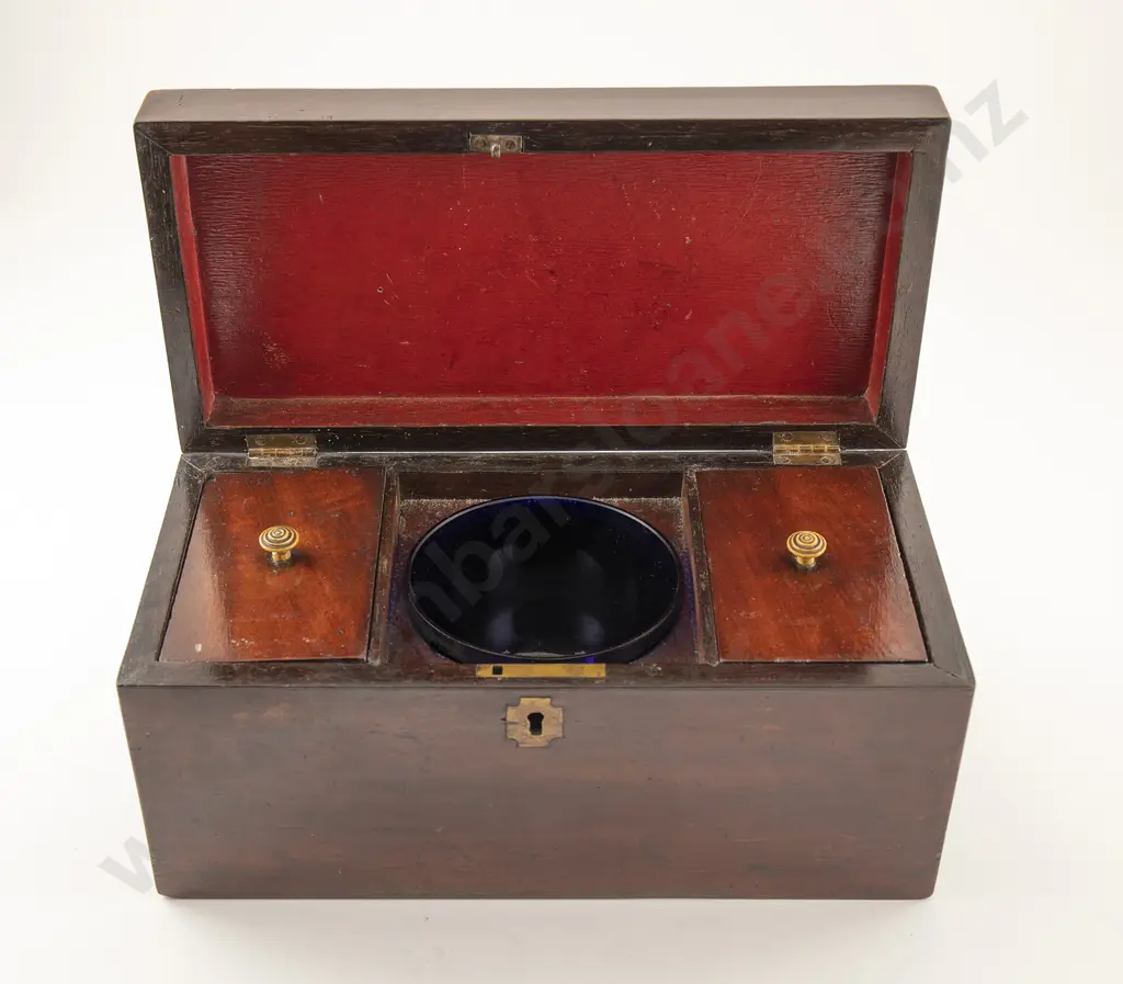 Geo III Mahogany Tea Caddy Image 1++