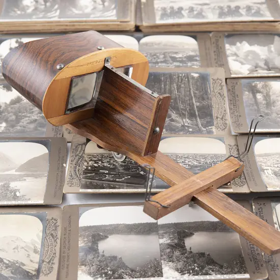 Late Victorian Stereoscopic Viewer & Slides