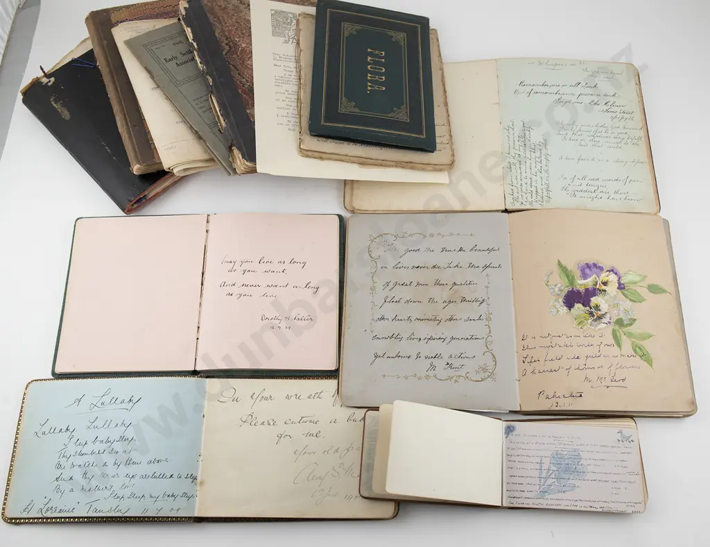 Collection Early C20th Autograph and various albums Image 1++