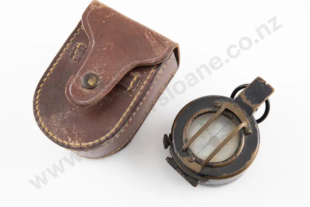 WWI Usil Prismatic Compass Image 1++