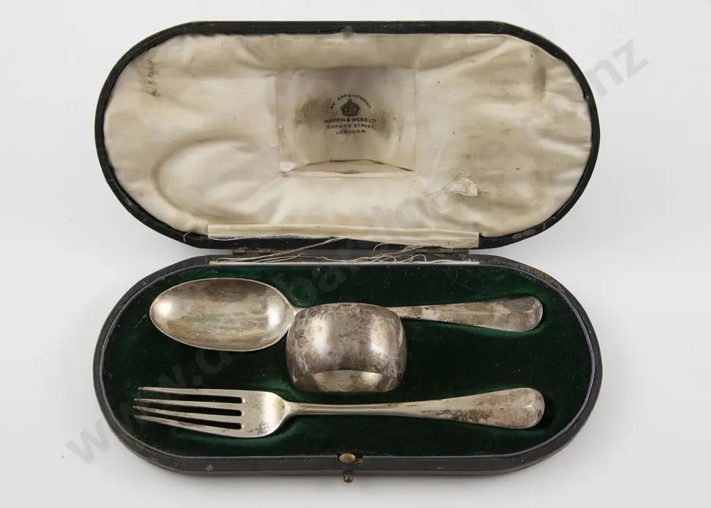 Cased Geo V S/S 3 Piece Christening Set Image 1++