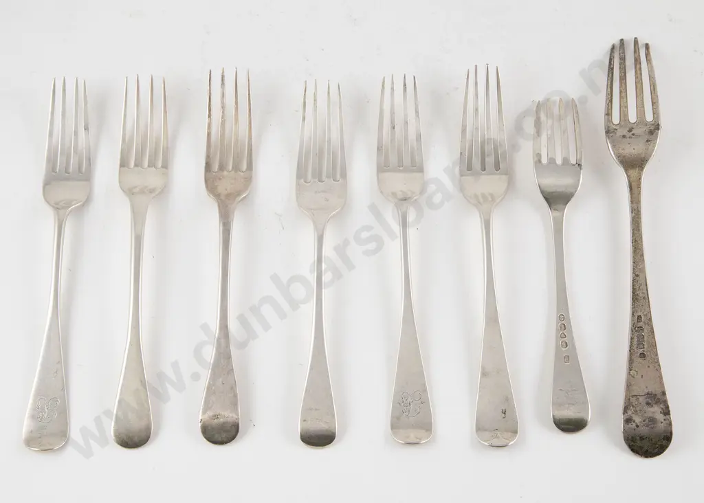 Seven Vict & Other S/S Dessert Forks Image 1++