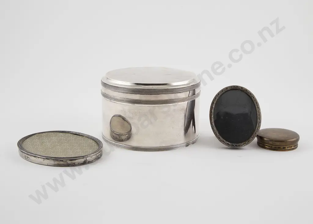 Dutch Silver Lidded Drum Shape Box Image 1++