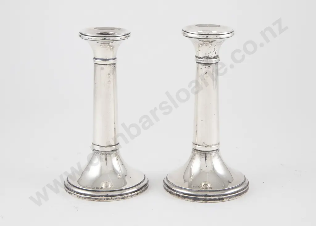 Pair Geo V S/S Column Candlesticks Image 1++