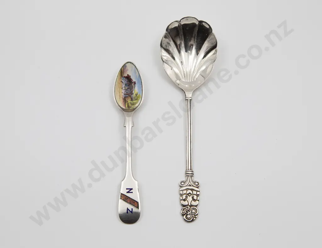 Two NZ Silver Souvenir Spoons Image 1++