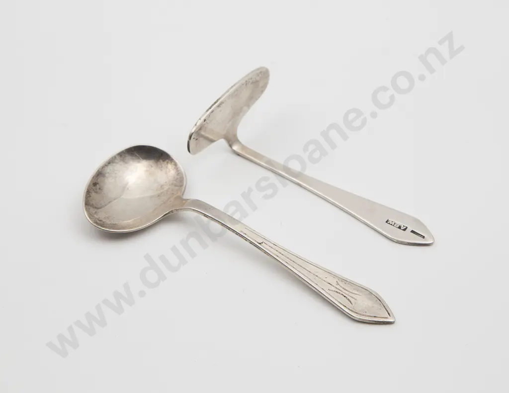 NZ Silver Babies Feeding Spoon and Pusher Image 1++