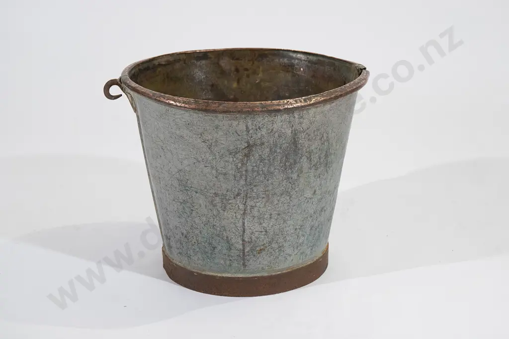 C19th Heavy Copper Bucket Image 1++