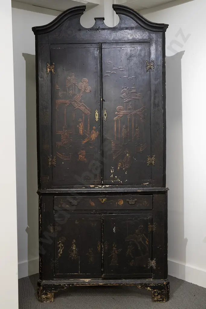 Geo III Black Lacquered Two Stage Corner Cupboard Image 1++