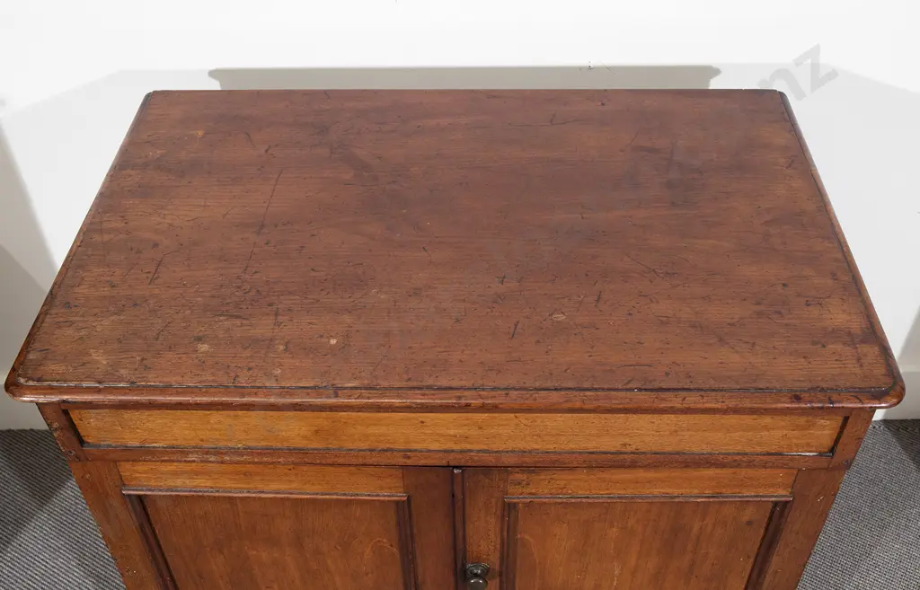 Victorian Mahogany Washstand Image 1++