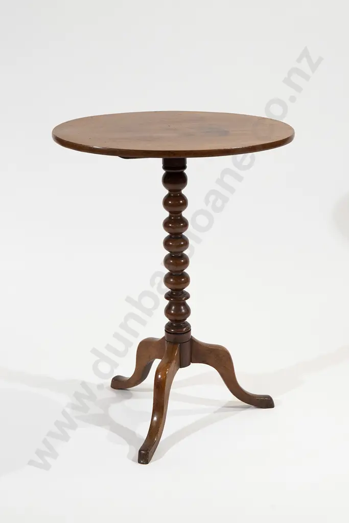 Victorian Mahogany Oval Tilt Wine Table Image 1++