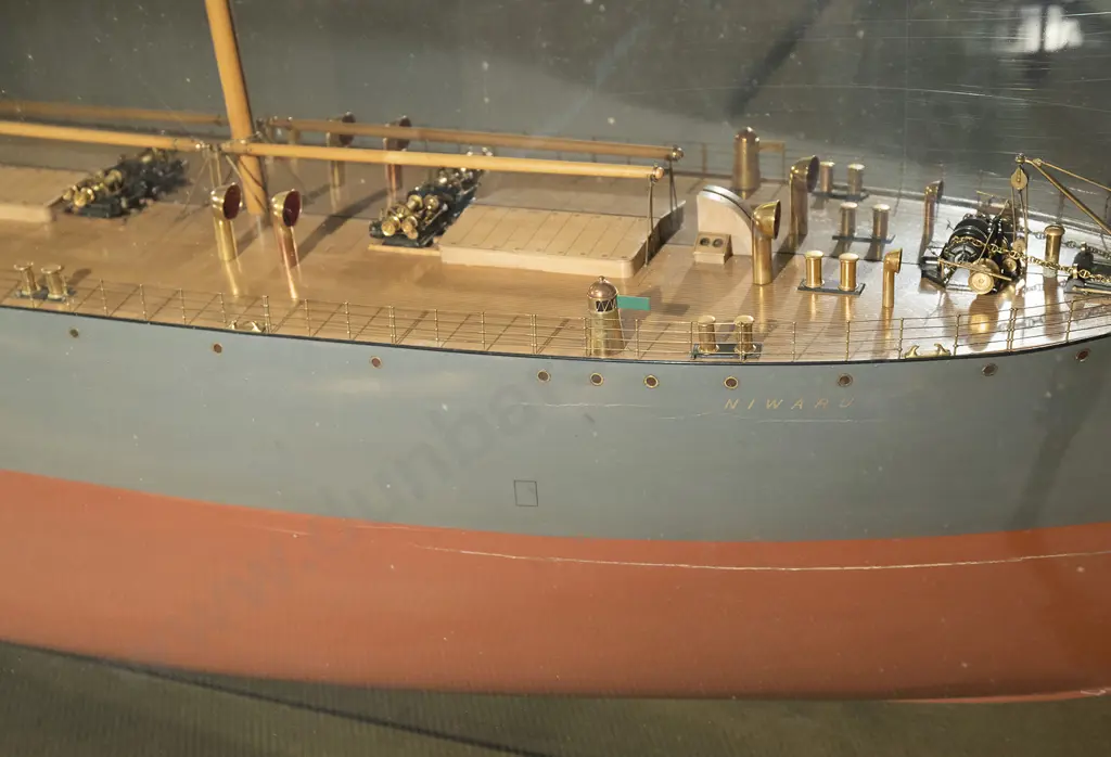 Large and Massive Ship Builders Model of the Twin Screw Steamer "Niwaru" Image 1++