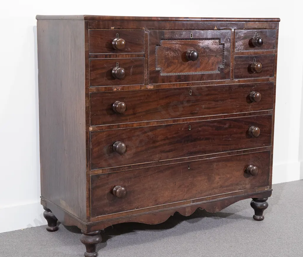 WM IV Mahogany Scotch Chest Image 1++