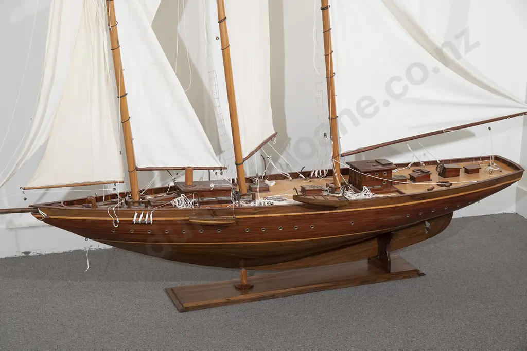 Large & Impressive Wooden Model Of The Steam Schooner "Atlantic" Image 1++