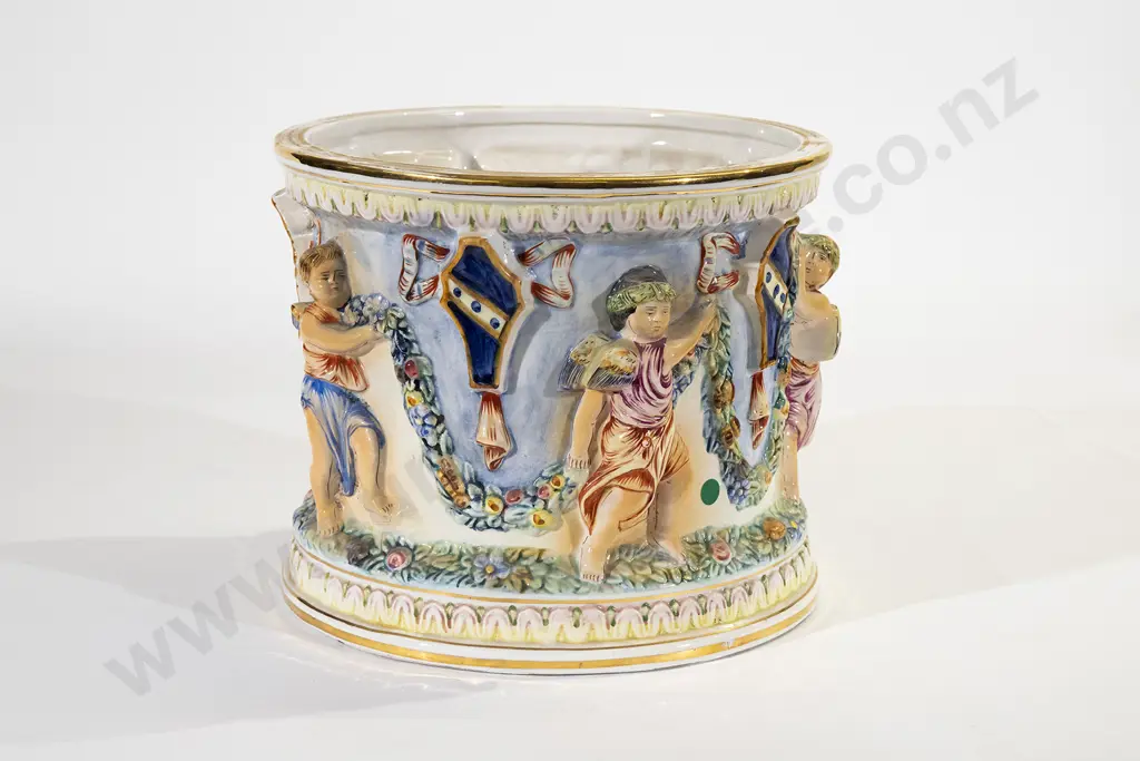 Large Capodimonte Jardiniere Image 1++