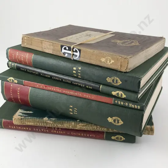 7 NZ & USA Natural History Volumes Including Bound Pamphlets