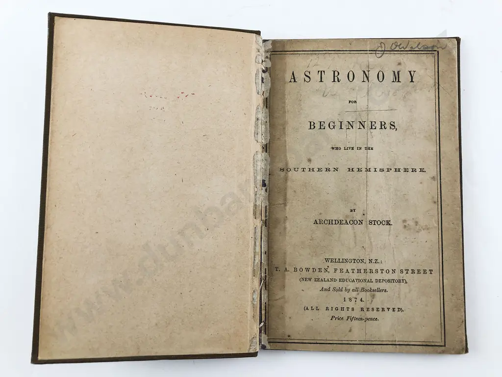 Stock Archdeacon - Astronomy For Beginners Who Live In The Southern Hemisphere Image 1++