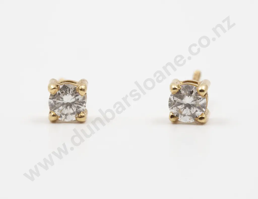 Pair 18ct Single Diamond Stud Earrings Image 1++
