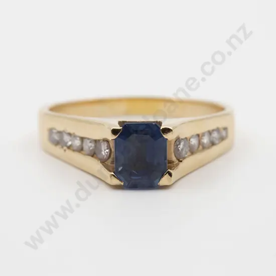 14ct Single Sapphire and Diamond Ring