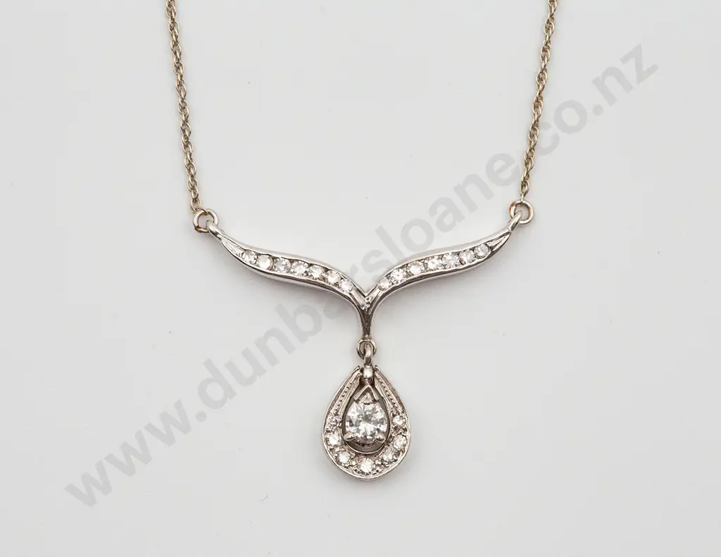 14ct White Gold 22stone Diamond Necklet Image 1++