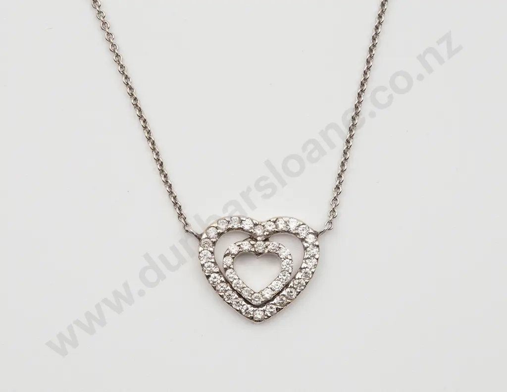 18ct White Gold 40stone Diamond Heart Pendant Image 1++