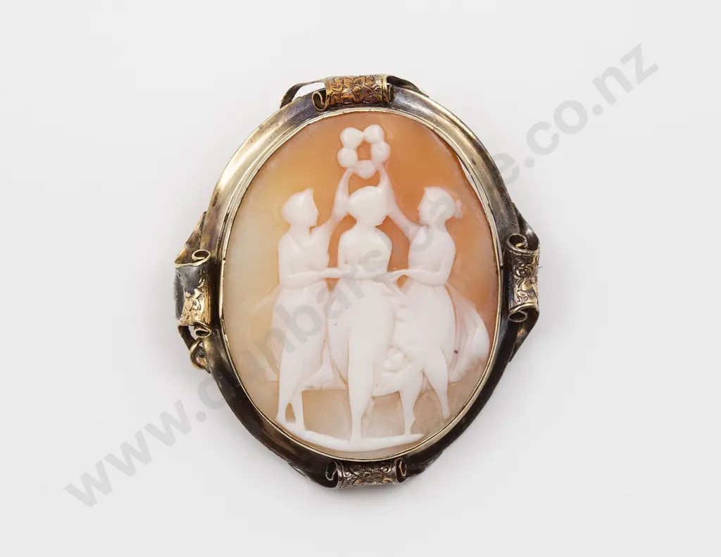 Victorian 15ct Cameo Brooch Image 1++