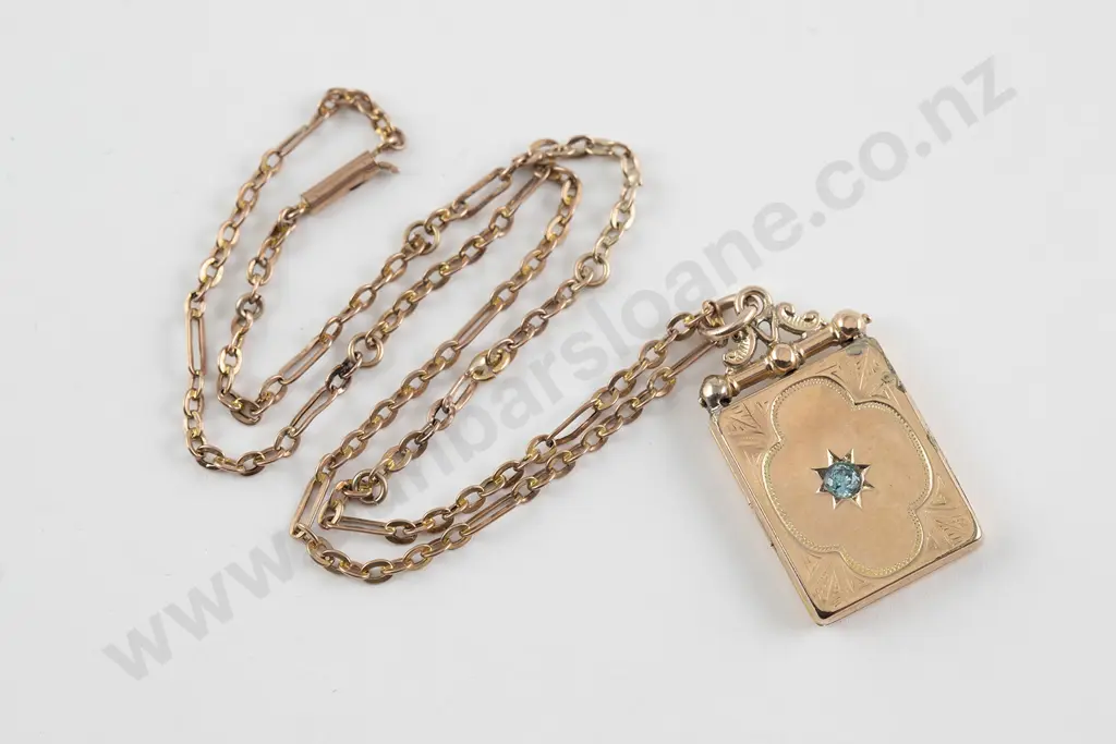 Edwardian 9ct Photo Locket Image 1++