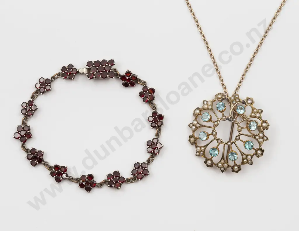Edwardian 9ct Topaz and Seed Pearl Circle Brooch/Pendant and Garnet Bracelet Image 1++