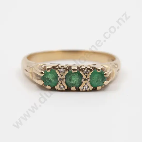 9ct Three Stone Emerald Bridge Ring